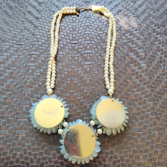 Faux Jade and Pearl Floral Fashion Necklace - Picture 4 of 11